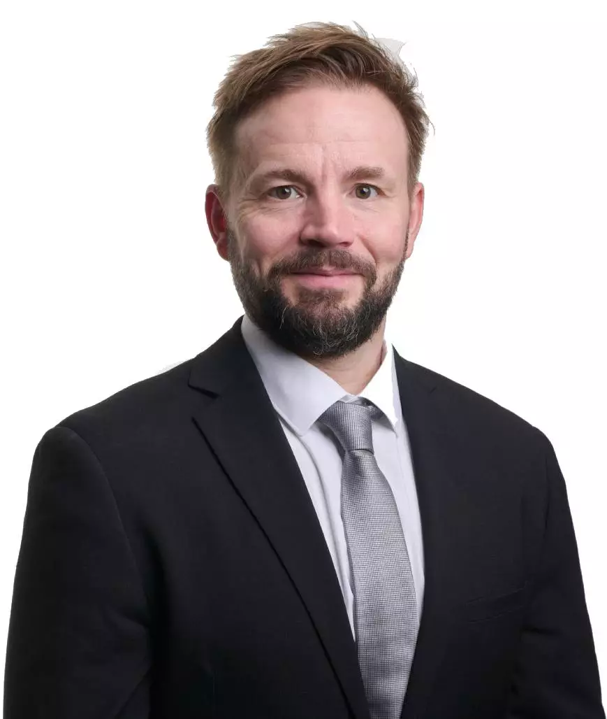 Dr Jussi Valtonen
